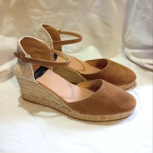 Gaimo España Tan Platform Espadrilles. Size 40